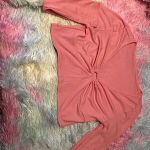 I’m selling a pink y2k crop top 2x in size
